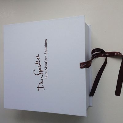 Caja de regalo rígida plegable de la Navidad 900GSM de la cartulina 1.5m m por completo blanca