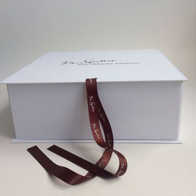 Caja de regalo rígida plegable de la Navidad 900GSM de la cartulina 1.5m m por completo blanca